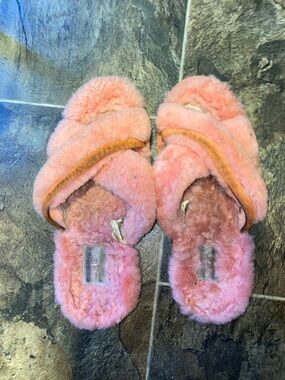 UGG Pink Fuzzy Cross-Strap Slippers with Tan Trim